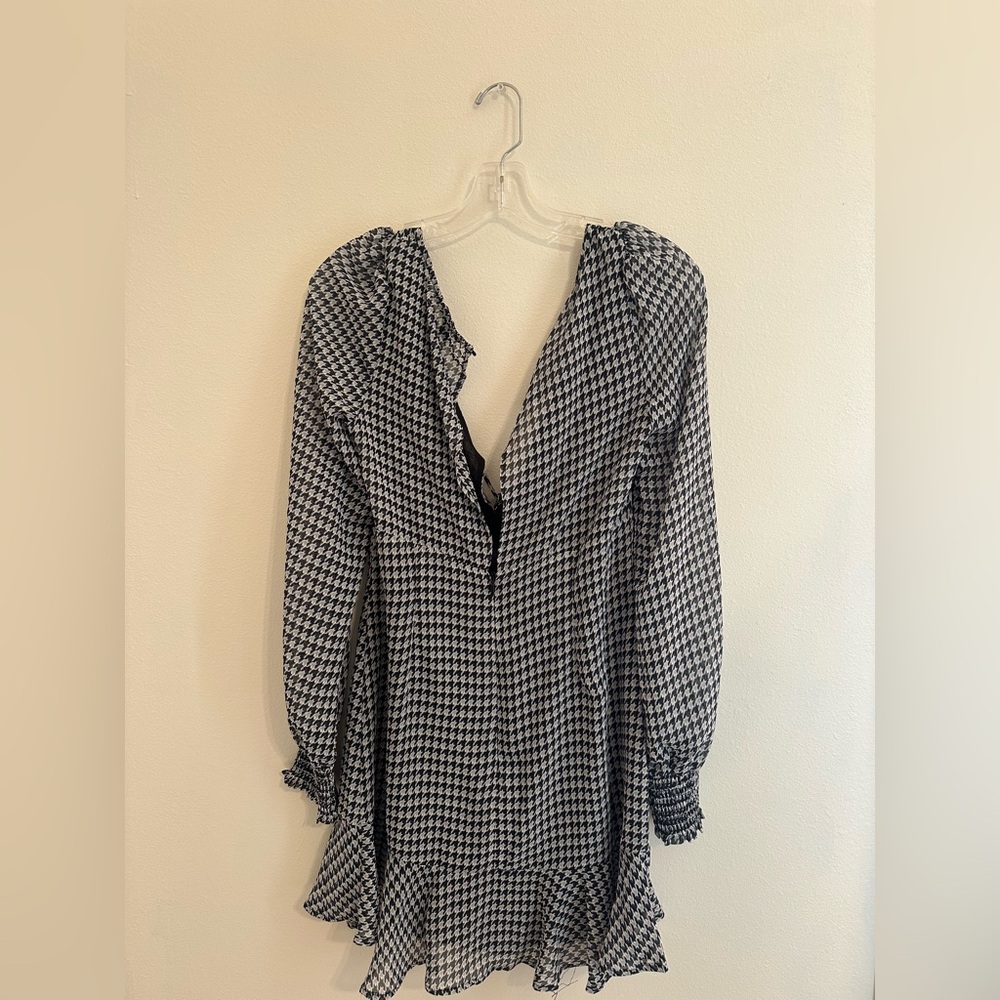 HOUNDSTOOTH DRESS - Picture 3 of 4